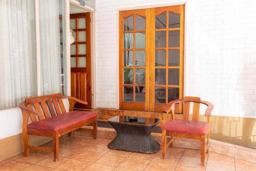 Sura Bed And Breakfast San Jose  Exterior foto
