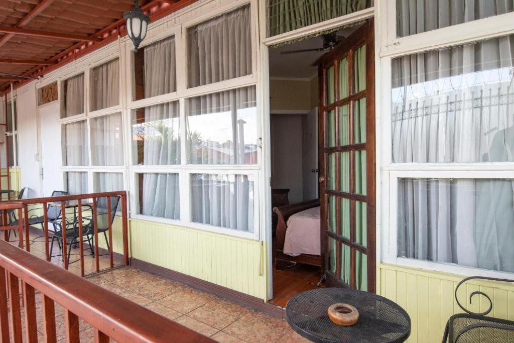 Sura Bed And Breakfast San Jose  Exterior foto